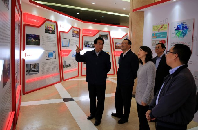 机关党委党支部参观质检总局“喜迎十九大——质量强国梦，五年砥砺行”成就展