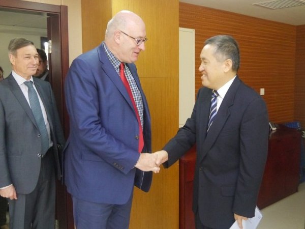 张茅会见欧盟委员会农业与农村发展事务委员菲尔·霍根