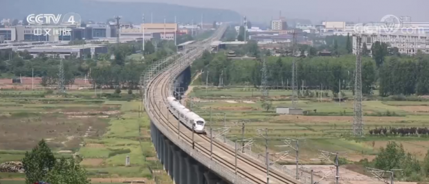 国际铁路联盟发布中国制定的高铁标准 中国高铁11项系统级标准填补国际空白